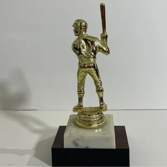 Baseball Trophy - Picture 4 of 8
